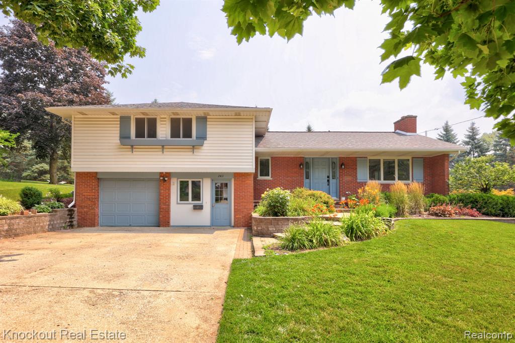 243 Cherry Street, Frankenmuth, MI 48734 — Photo 2