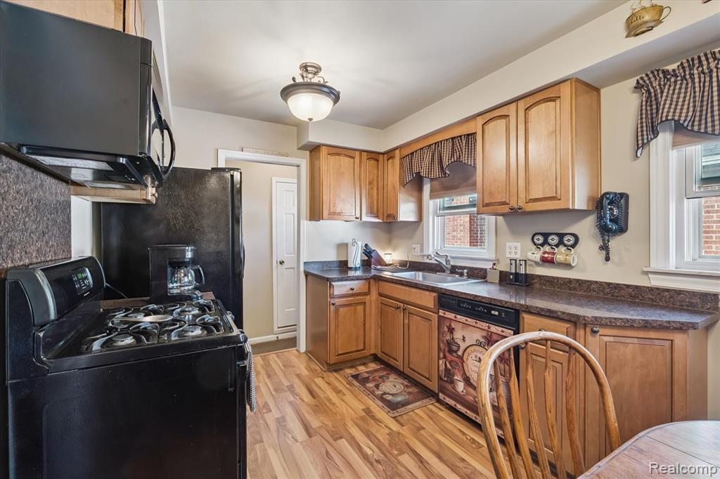 13121 Orchard Road, Southgate, MI 48195 — Photo 10