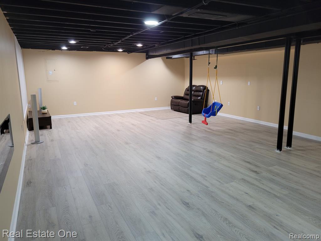 7799 Ryder Court, Utica, MI 48317 — Photo 18
