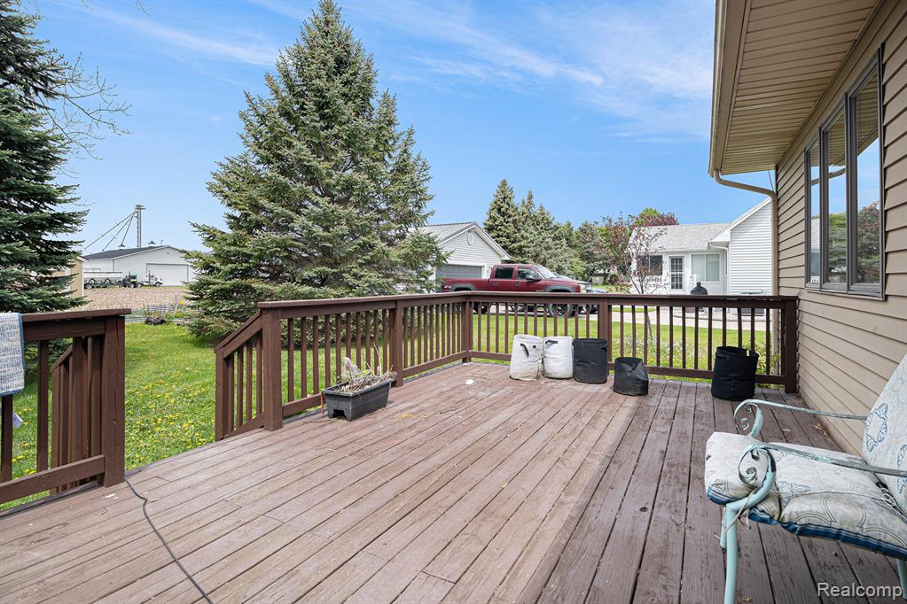 5361 LIN HILL Drive, Swartz Creek, MI 48473 — Photo 17