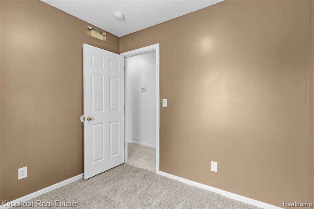 9060 N McKinley Road, Flushing, MI 48433 — Photo 16