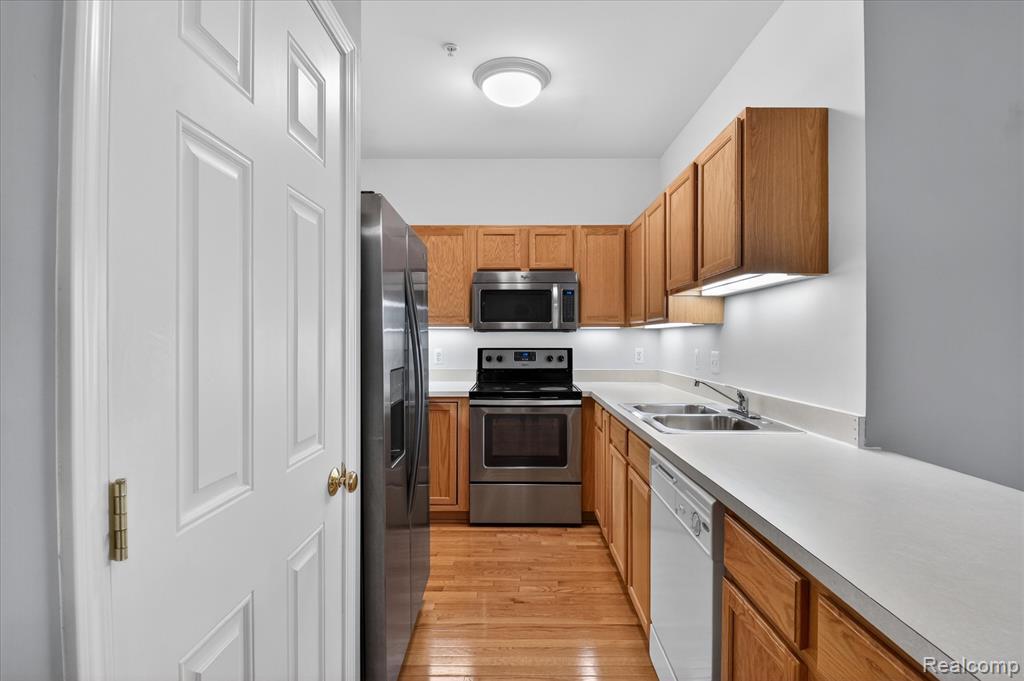 41602 Hamlet Lane, Novi, MI — Photo 10
