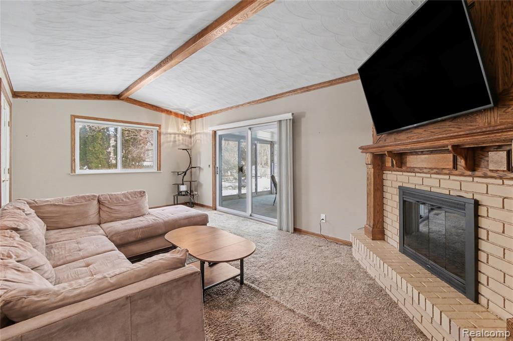 5597 Leafwood Drive, Commerce Twp, MI 48382 — Photo 11