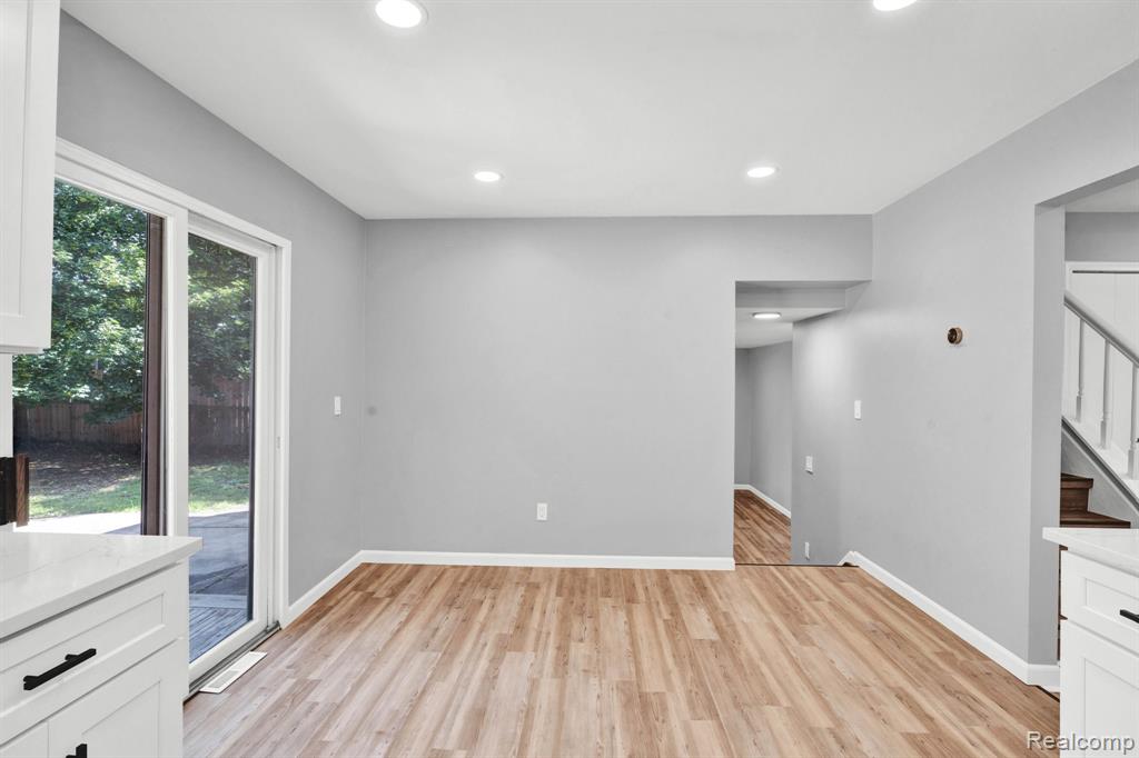 8962 Glasgow Drive, White Lake, MI — Photo 15