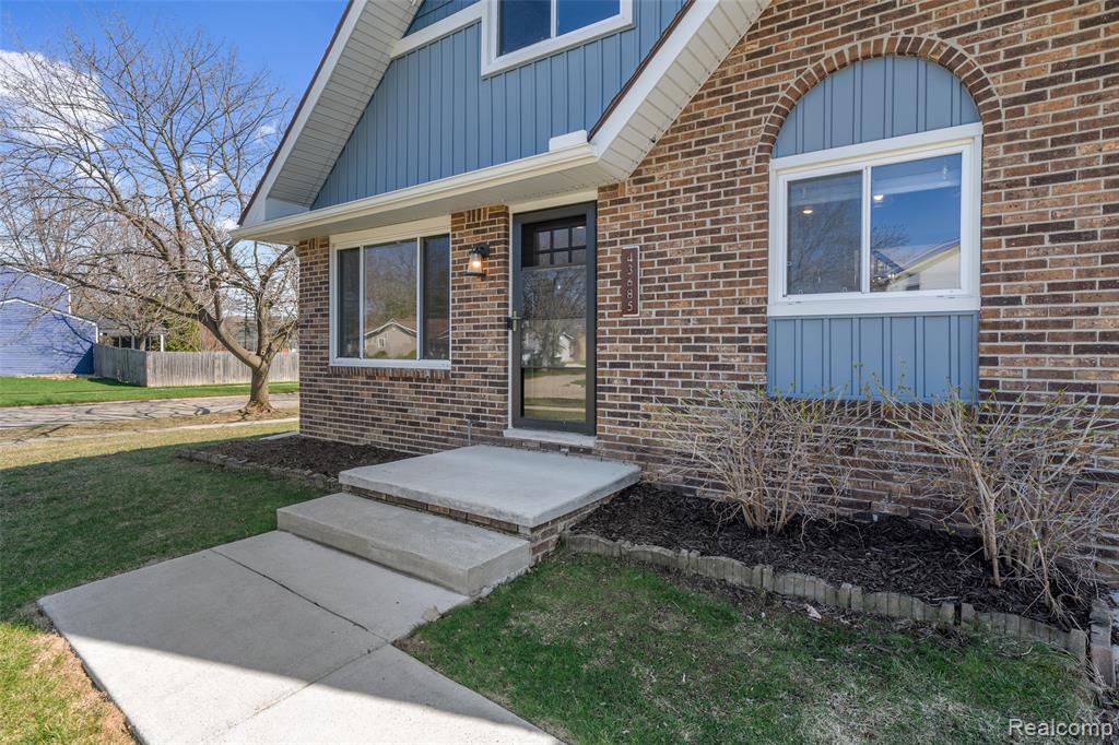 43685 Yorktown Street, Canton, MI 48188 — Photo 4