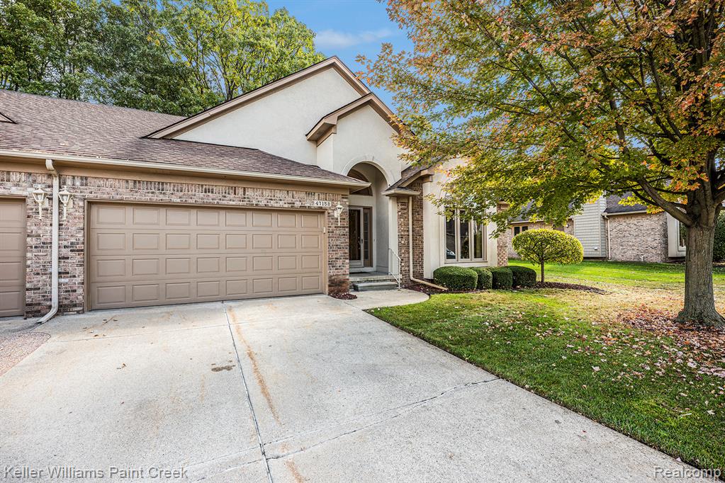 47158 Hunters Chase Drive, Macomb, MI 48042 — front exterior