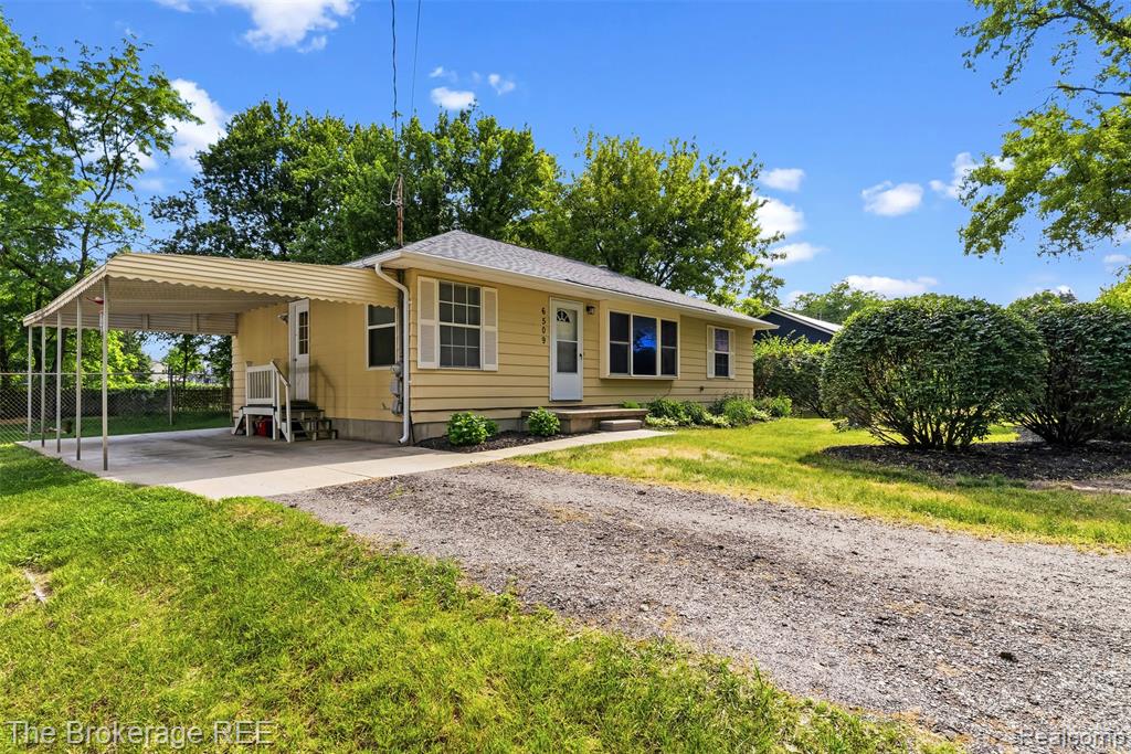 6509 Silver Lake Road, Linden, MI 48451 — Photo 4