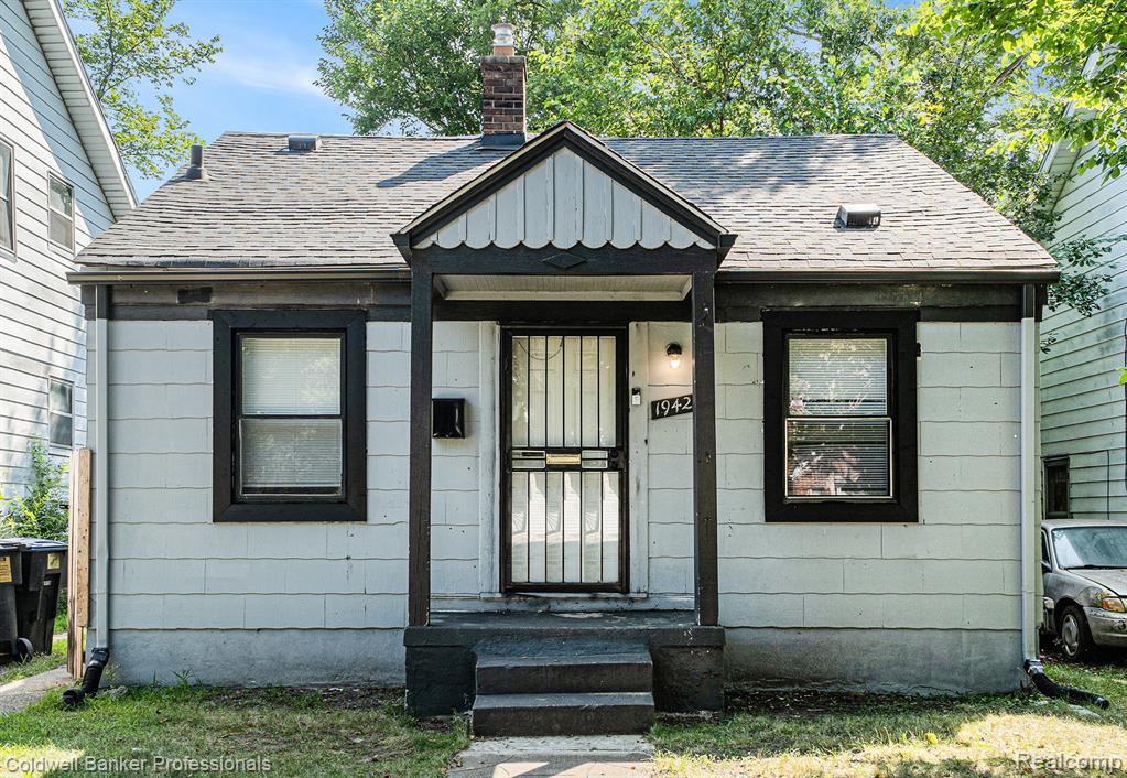 19426 Omira Street, Detroit, MI 48203 — front exterior