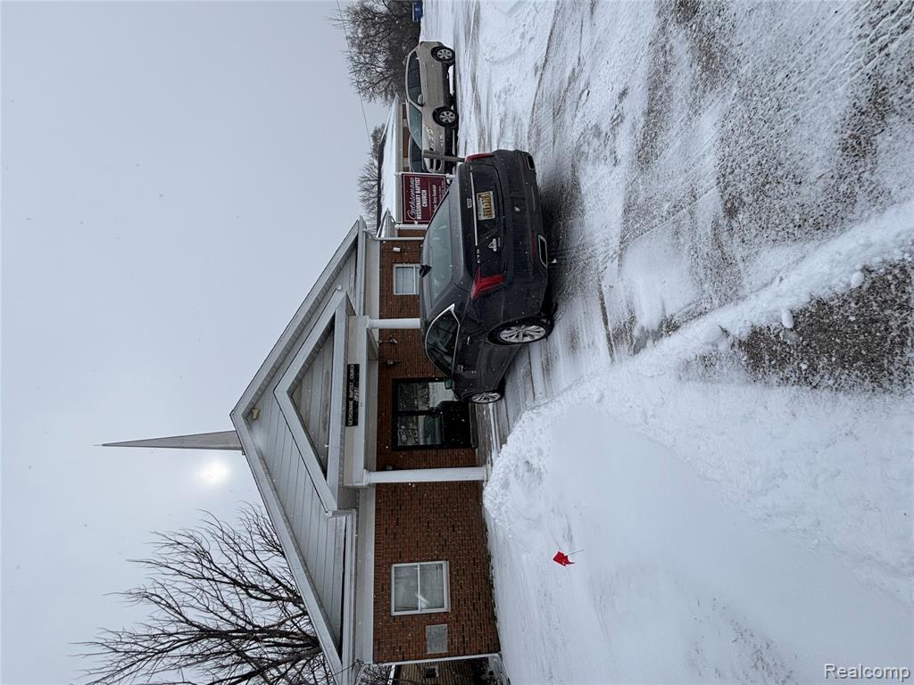1258 E Humphrey Avenue, Flint, MI 48505 — Photo 4