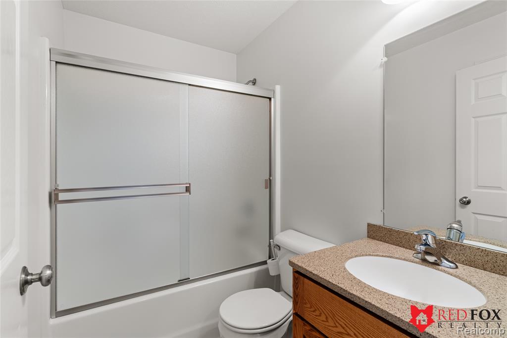 8110 Middleton Road, Corunna, MI 48817 — Photo 32