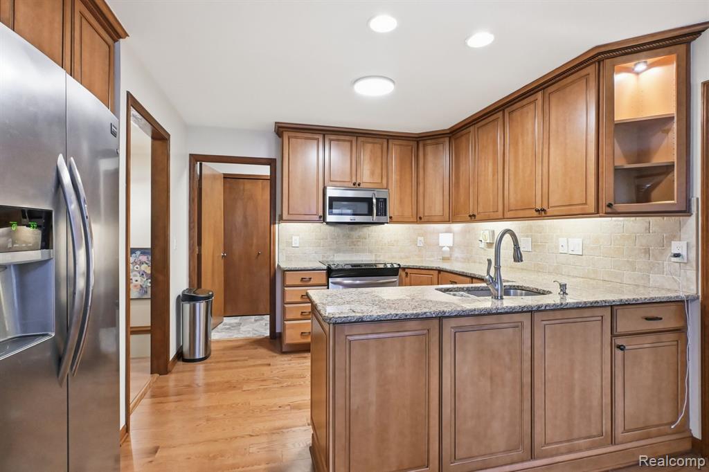 4535 4535 Golf View Dr Drive, 97, Brighton, MI 48116 — Photo 11