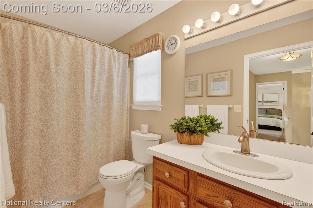 906 Meadowbrook Way, Milford, MI 48381 — Photo 35