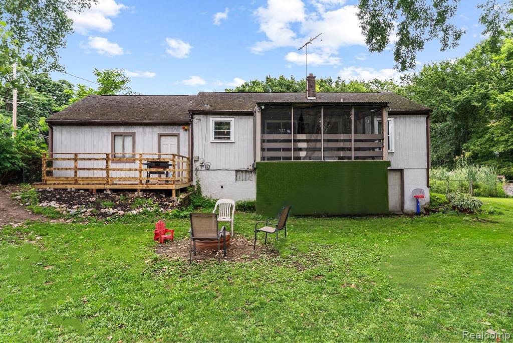 5481 Hanley, Waterford, MI 48327 — Photo 28