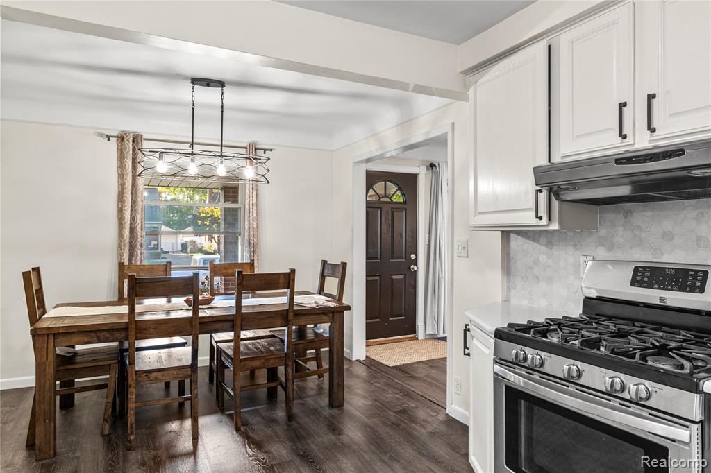 9849 BECKER Avenue, Allen Park, MI 48101 — Photo 11