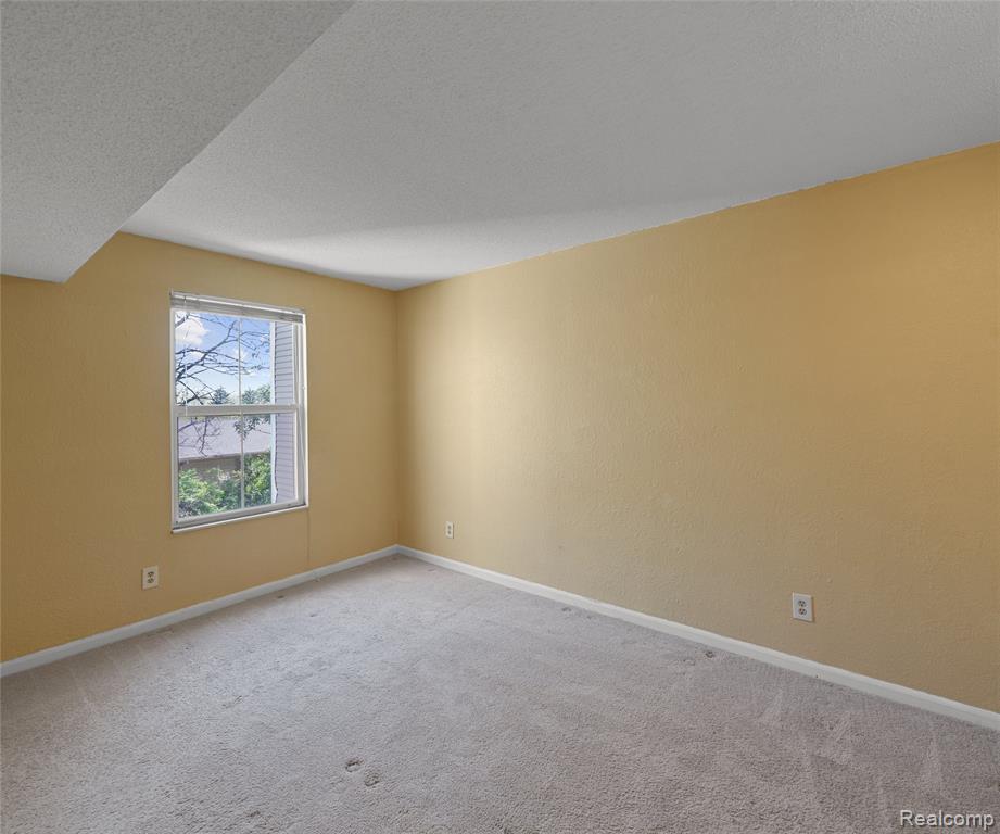 101 Fieldcrest Street, Ann Arbor, MI 48103 — Photo 24