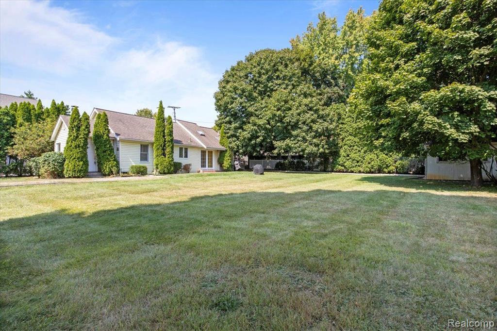 46056 SUNSET Street, Northville, MI 48167 — Photo 26