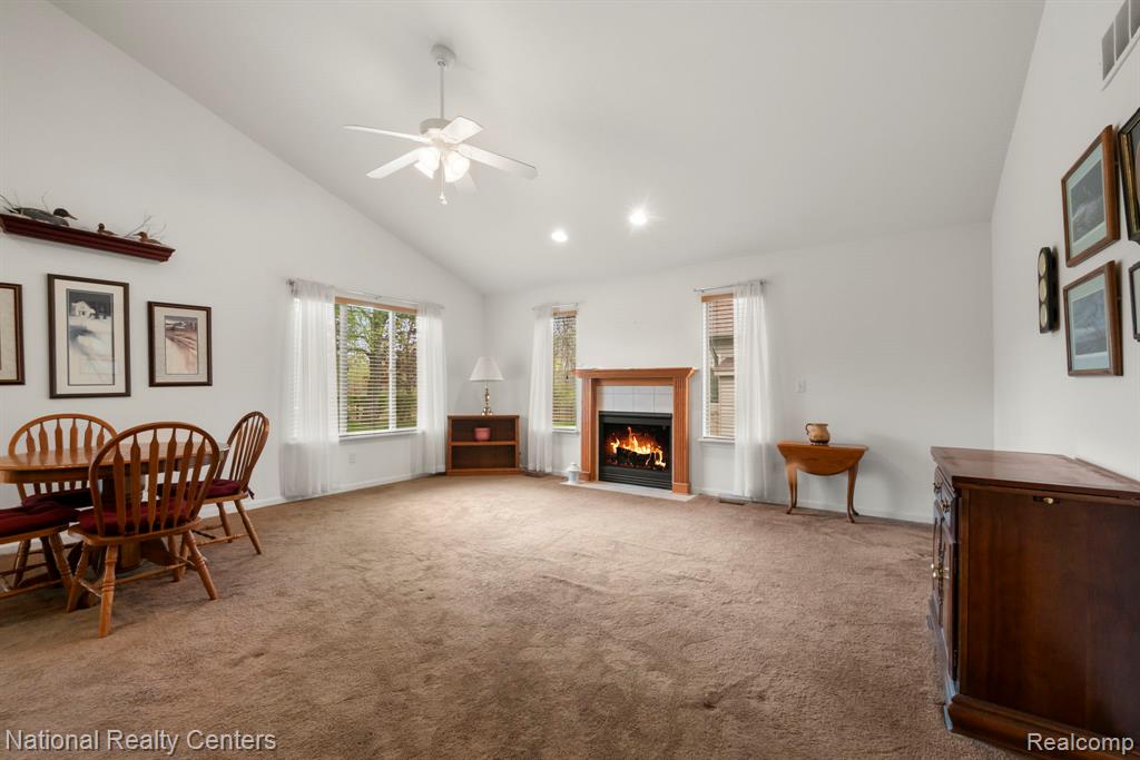 7221 Hawthorne Circle, Goodrich Vlg, MI — Photo 8