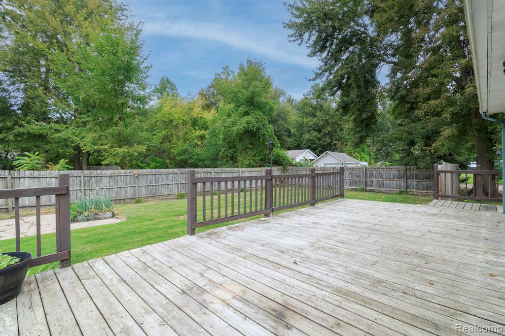 37281 Clio Street, Harrison Township, MI — Photo 30