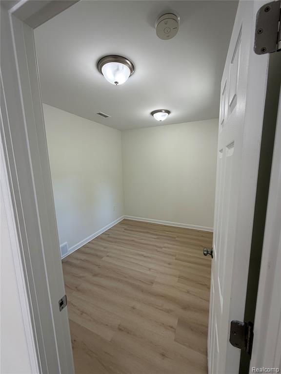 4915 Clarkston Road, Clawson, MI 48348 — Photo 13