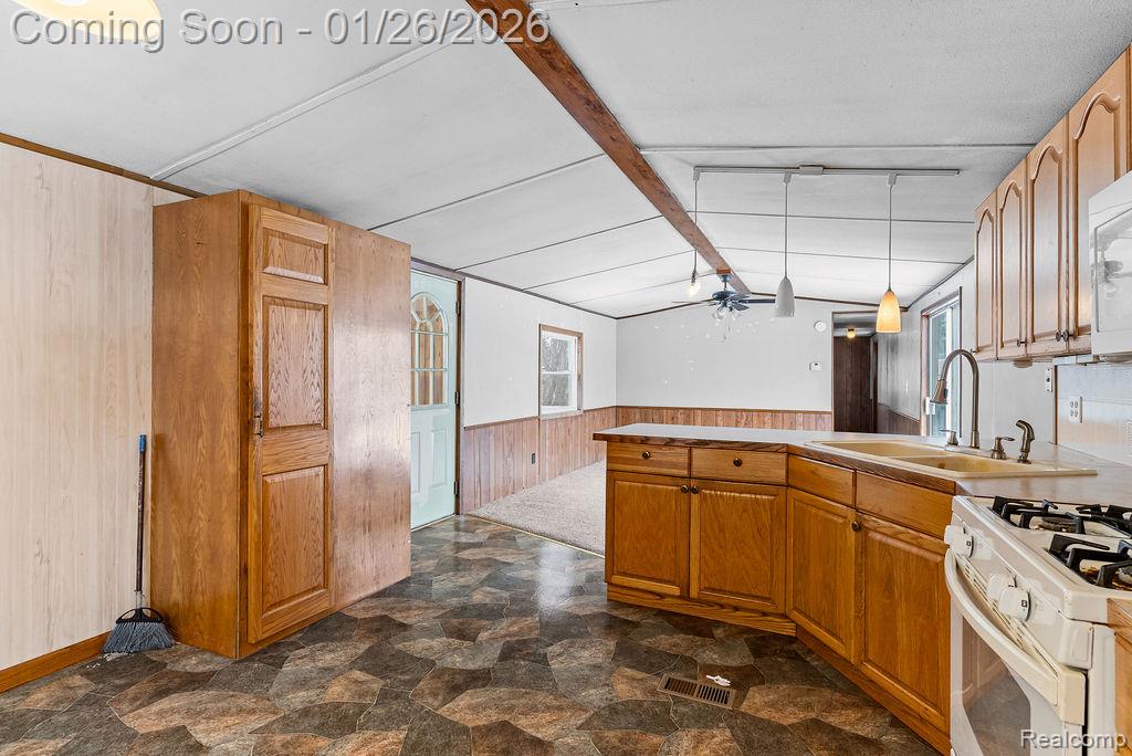 5246 Nicholson Road, Fowlerville, MI 48836 — Photo 15