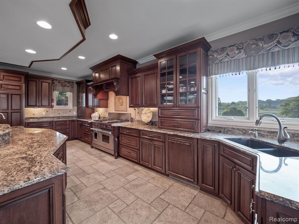 48820 WELLSLEY, Northville, MI 48168 — Photo 24
