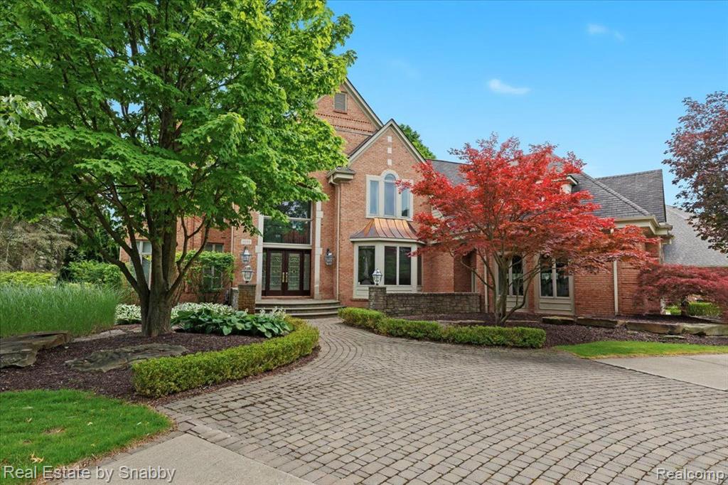 4096 Oak Tree Circle, Rochester, MI 48306 — Photo 2
