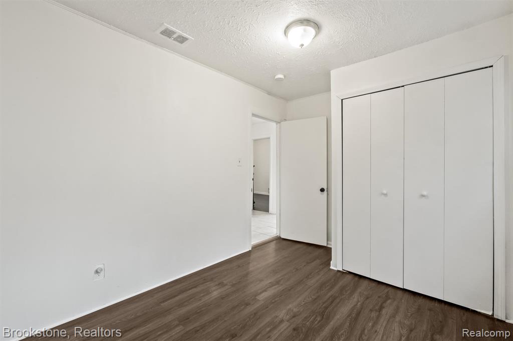 5689 Cornell Street, Dearborn Heights, MI 48125 — Photo 15