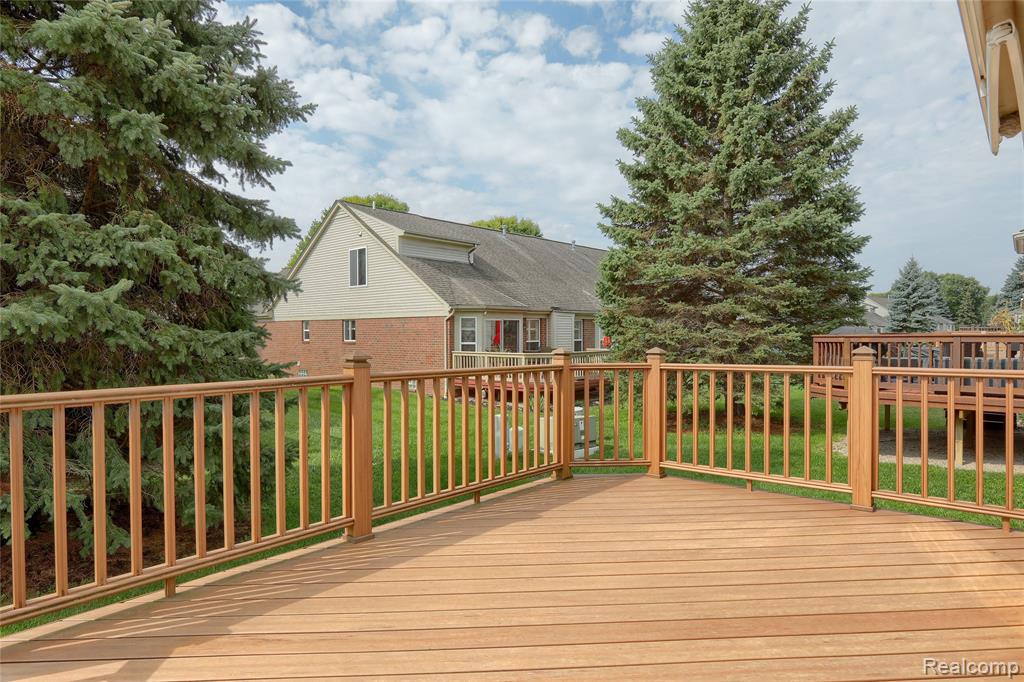 4434 Honeysuckle Drive, Sterling Heights, MI 48314 — Photo 30