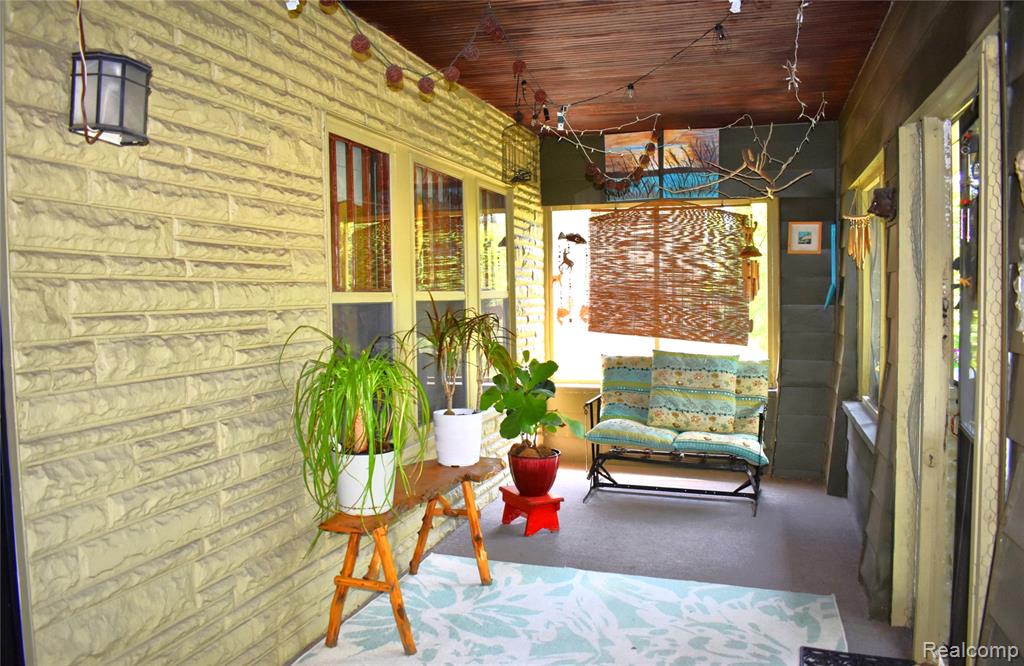 409 Englewood Avenue, Royal Oak, MI 48073 — Photo 2