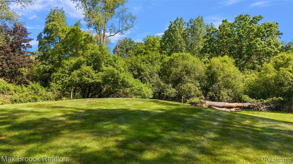 674 Rudgate Road, Bloomfield Hills, MI 48304 — Photo 28