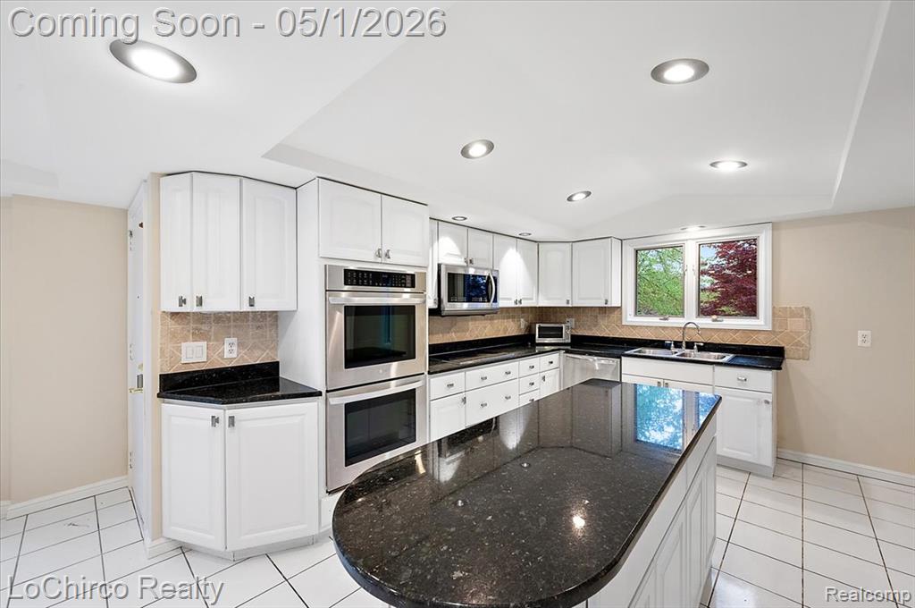 6019 Glen Eagles Drive, West Bloomfield, MI 48323 — Photo 17