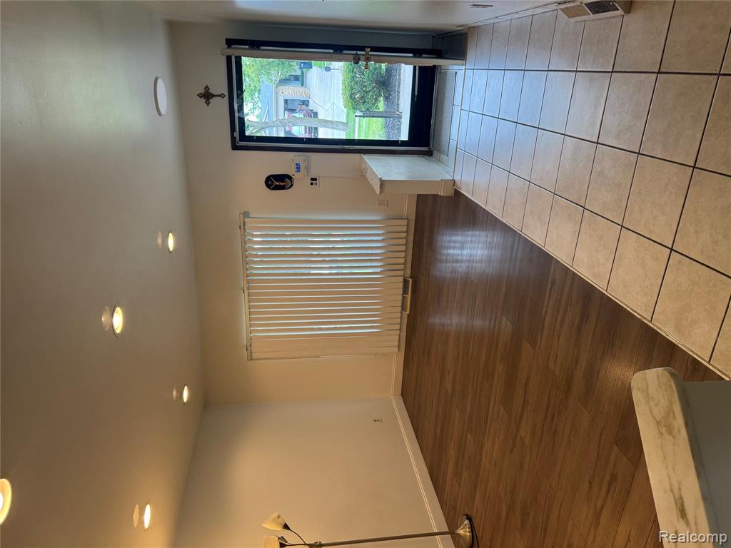 4110 Rose Mary Drive, Sterling Heights, MI 48310 — Photo 4