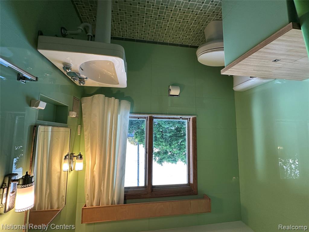 821 Pemberton Road, Grosse Pointe, MI 48230 — Photo 45
