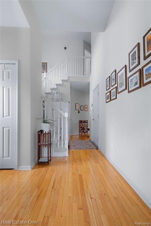 731 E Bluff Court, Rochester Hills, MI 48307 — Photo 5