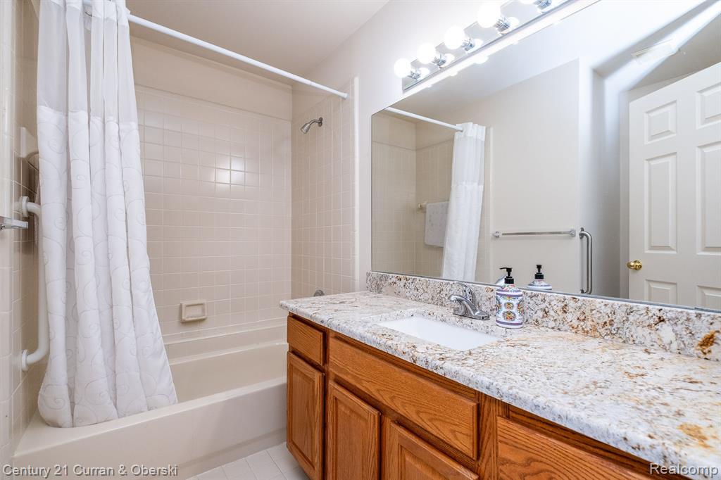 41841 RIVERWOOD Court, Canton, MI 48187 — Photo 26