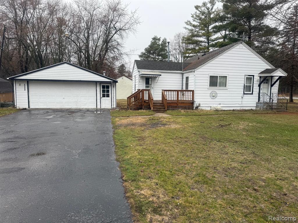 5022 YOUNGSTOWN PL, Saginaw, MI 48601 — front exterior