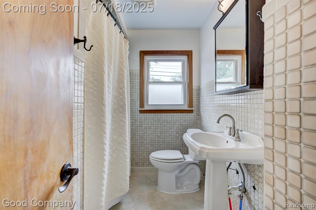 923 E 4th Street, Royal Oak, MI 48067 — Photo 18