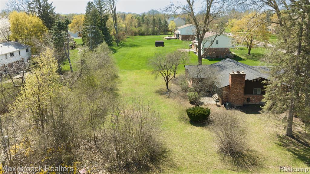 6207 NICHOLAS Drive, West Bloomfield, MI — Photo 40