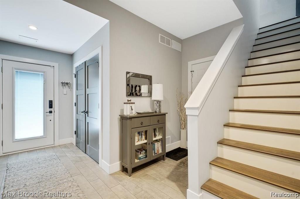 4227 W 14 Mile Road, Royal Oak, MI 48073 — Photo 4