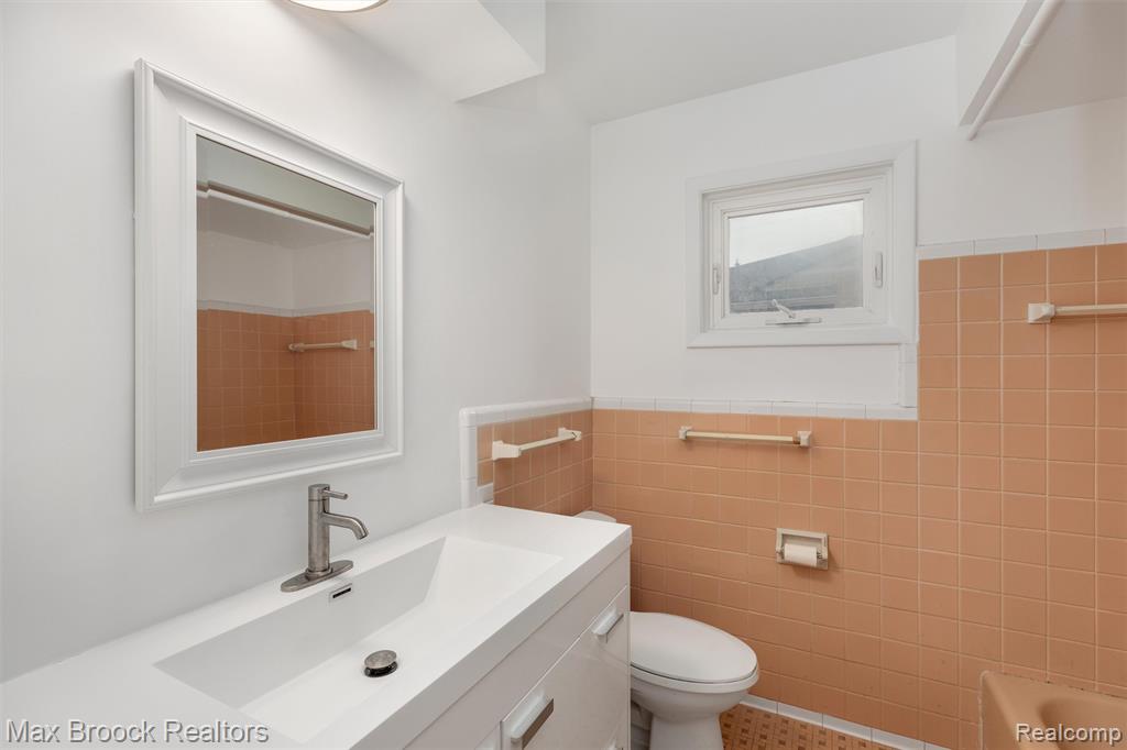 71 Maplefield Road, Pleasant Ridge, MI — Photo 19