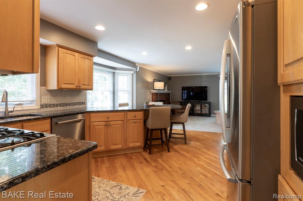 43085 Whisper Court, Northville, MI 48168 — Photo 23