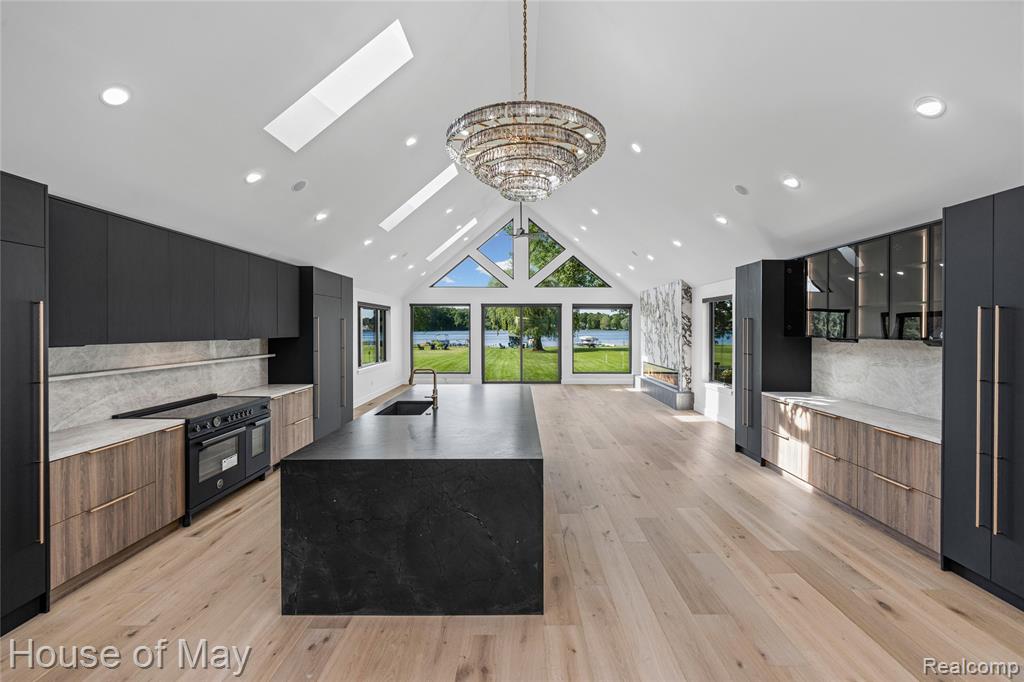 10890 Hillway Drive, White Lake, MI — Photo 3