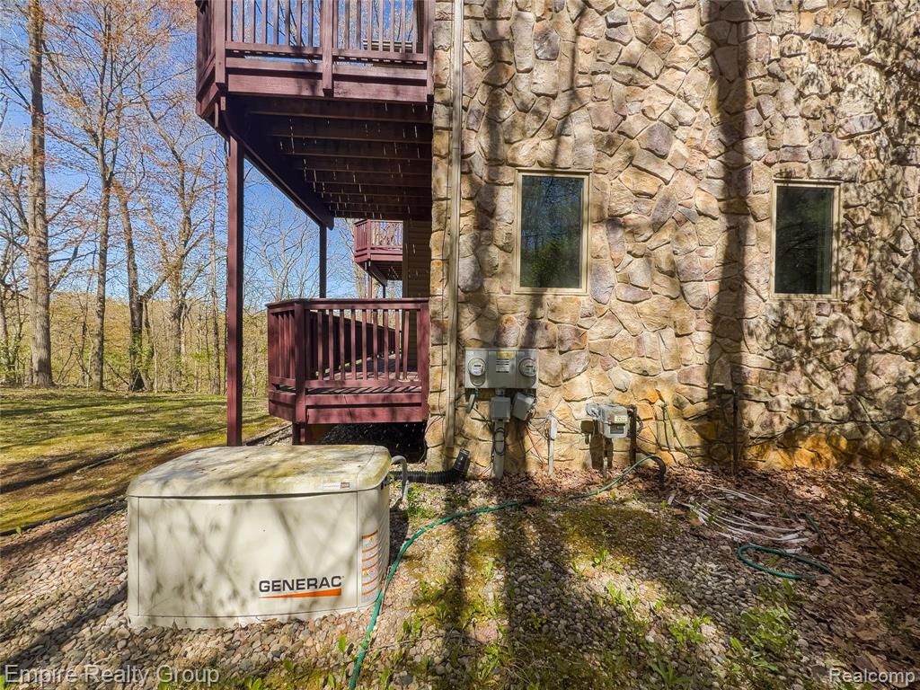 2111 Oak Terrace, Ortonville, MI 48462 — Photo 52