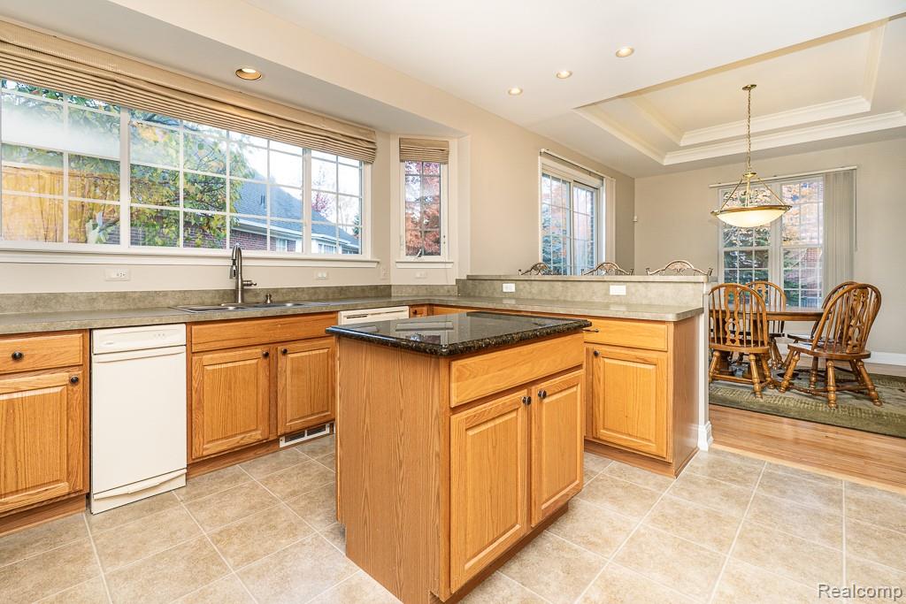 44363 Constellation Drive, 50, Sterling Heights, MI 48314 — Photo 14