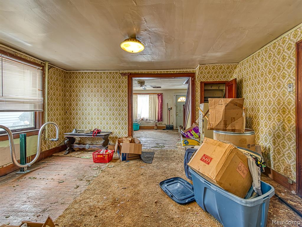 547 Pine Street, Wyandotte, MI 48192 — Photo 8