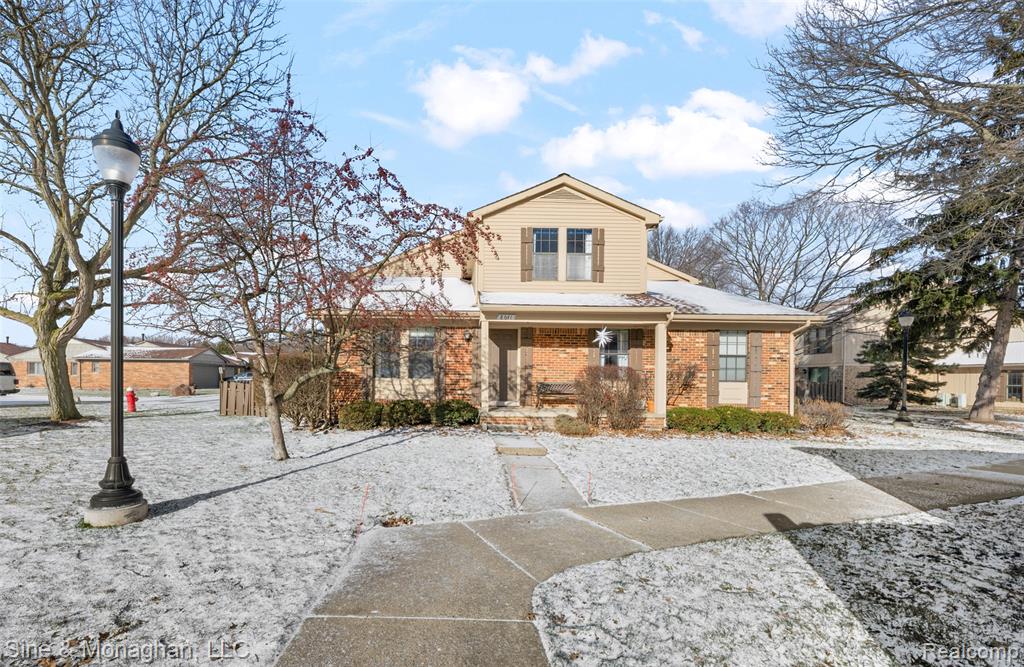 8641 Crabapple Lane, Warren, MI 48093 — front exterior