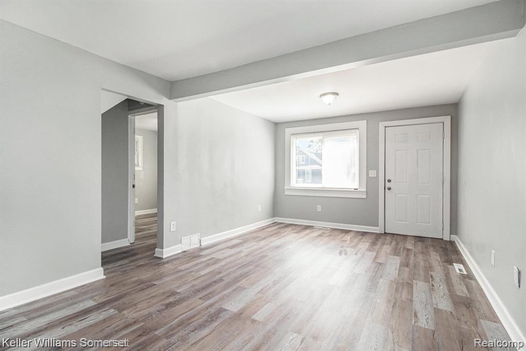 8457 Meadow Avenue, Warren, MI 48089 — Photo 3