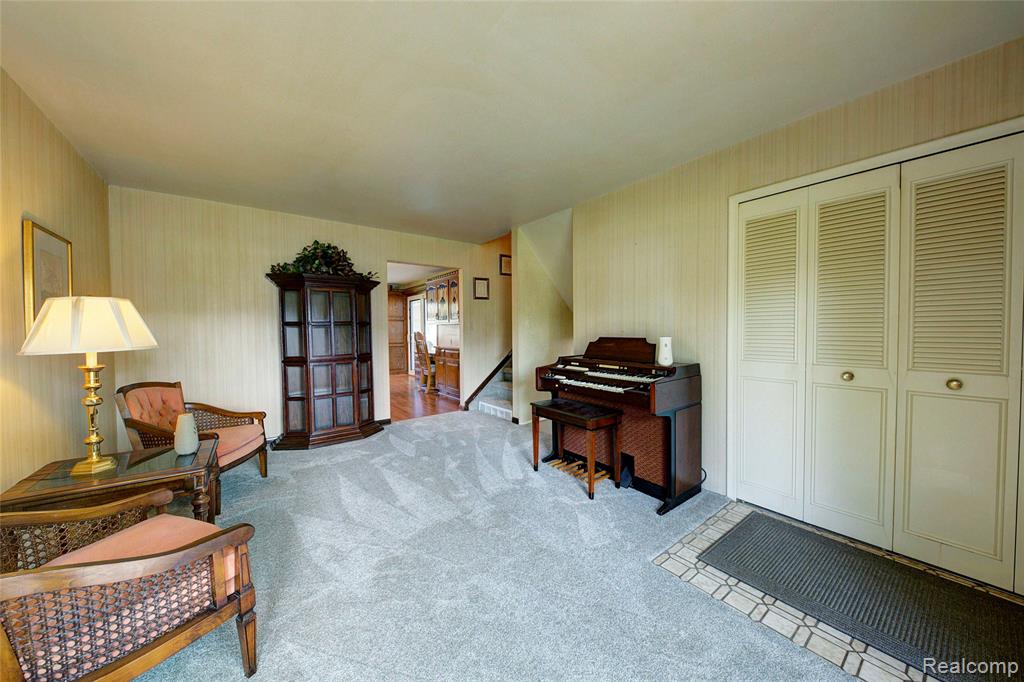 5489 Academy Street, Dearborn Heights, MI 48125 — Photo 18