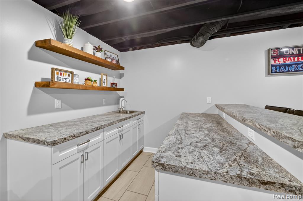 30192 Macintosh Lane, New Hudson, MI 48165 — Photo 34