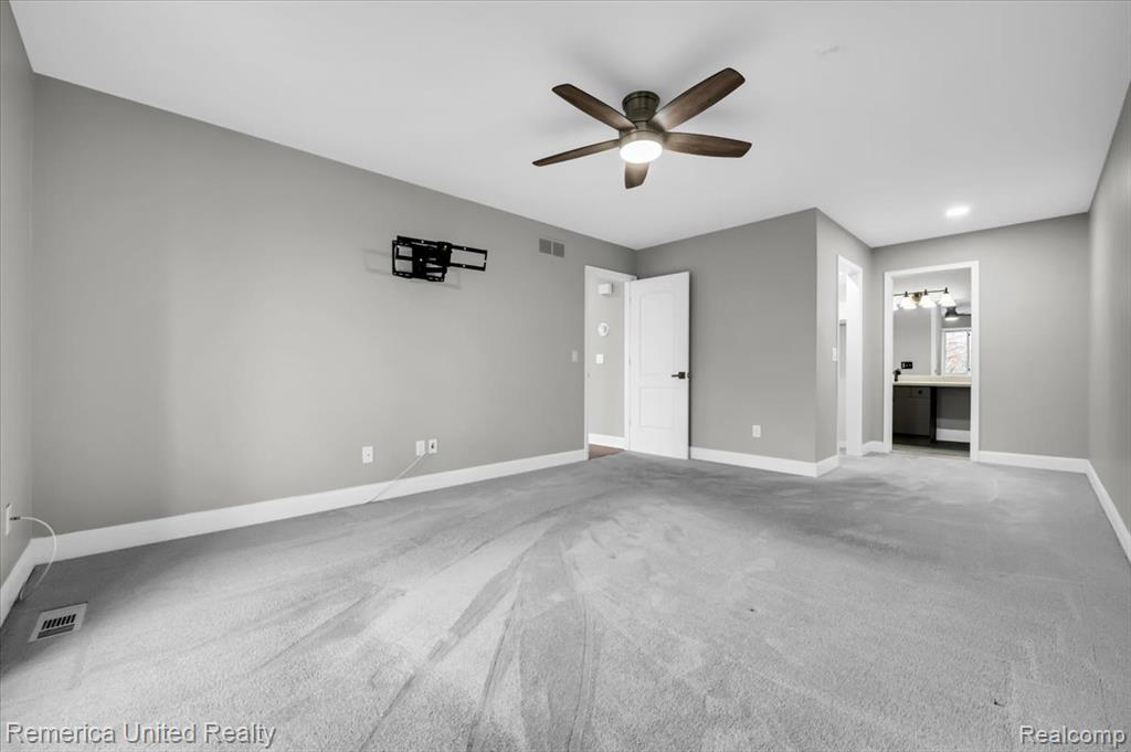 7968 Lawrence, West Bloomfield, MI — Photo 23